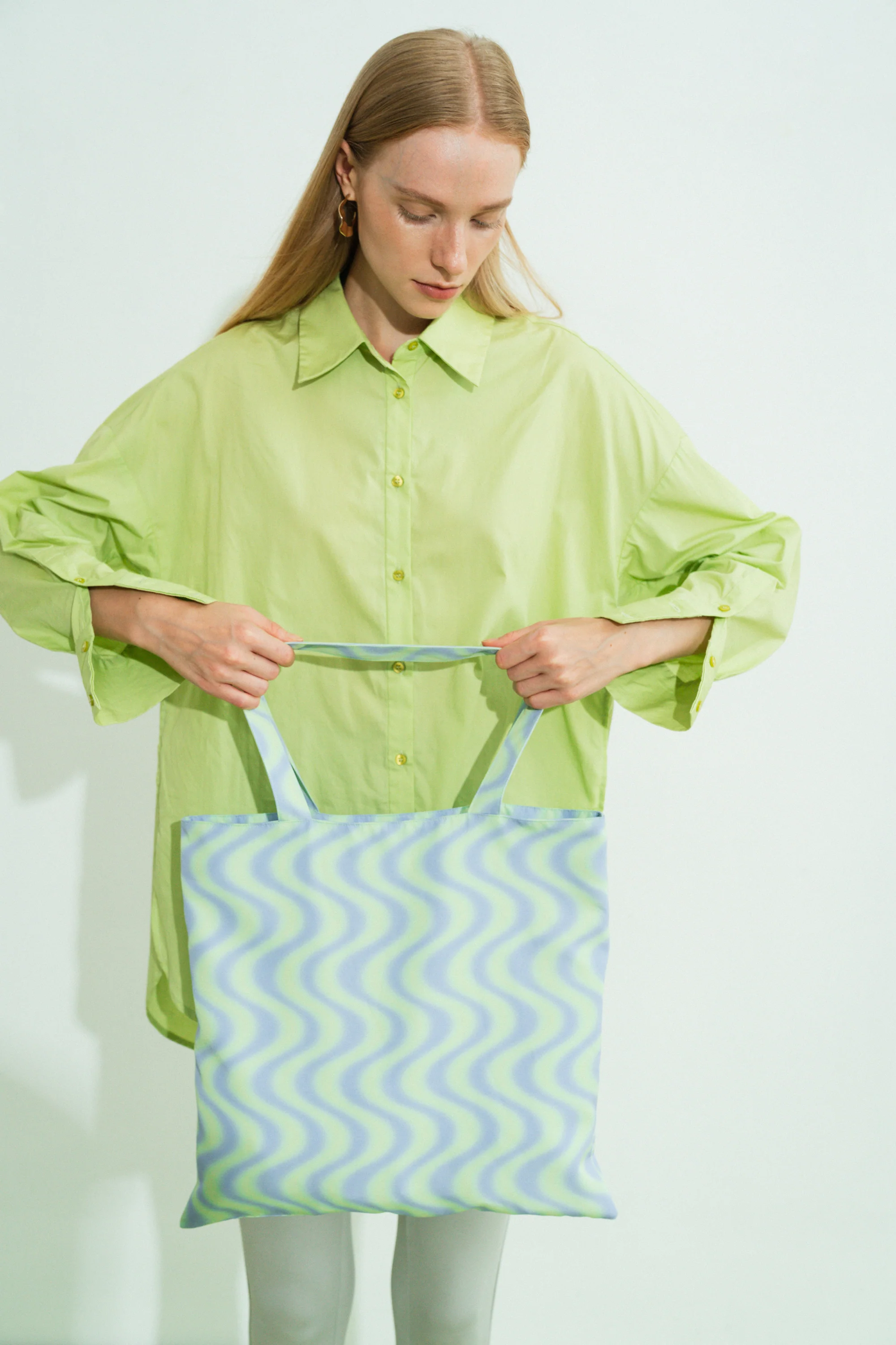 "Day Dream" Tote Bag - Blue Waves - Image 4