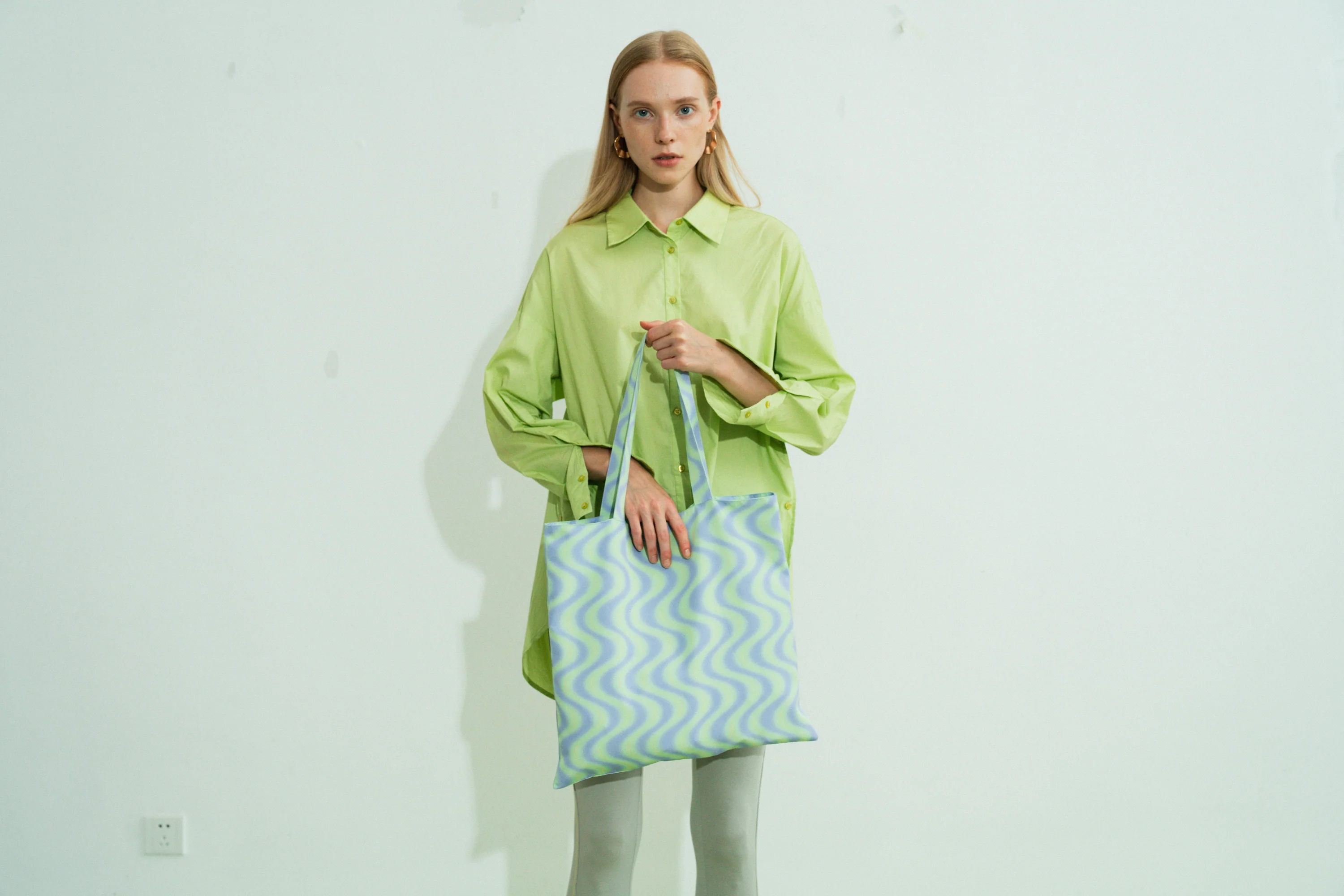 "Day Dream" Tote Bag - Blue Waves - Image 5