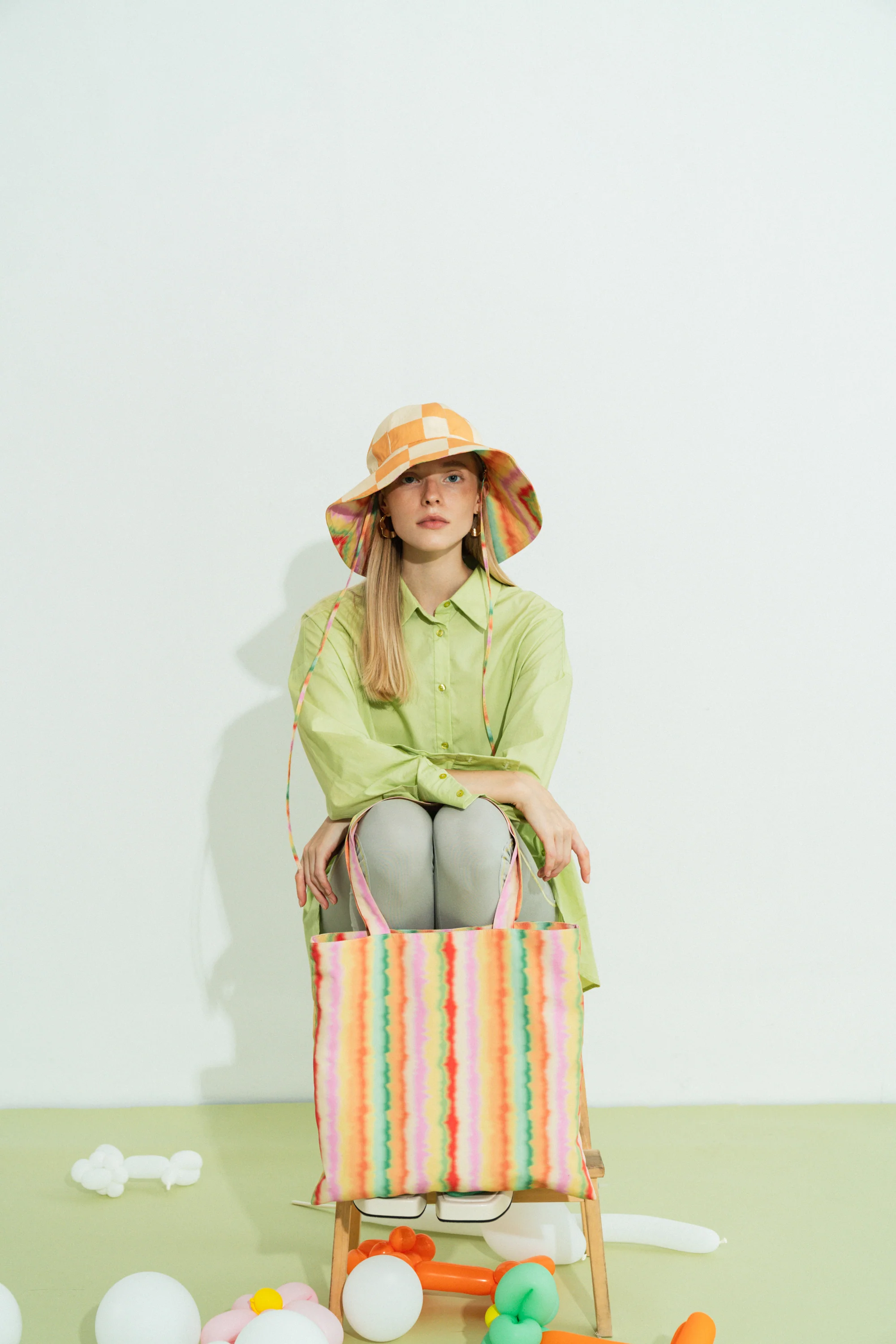 "Day Dream" Tote Bag - Rainbow - Image 5