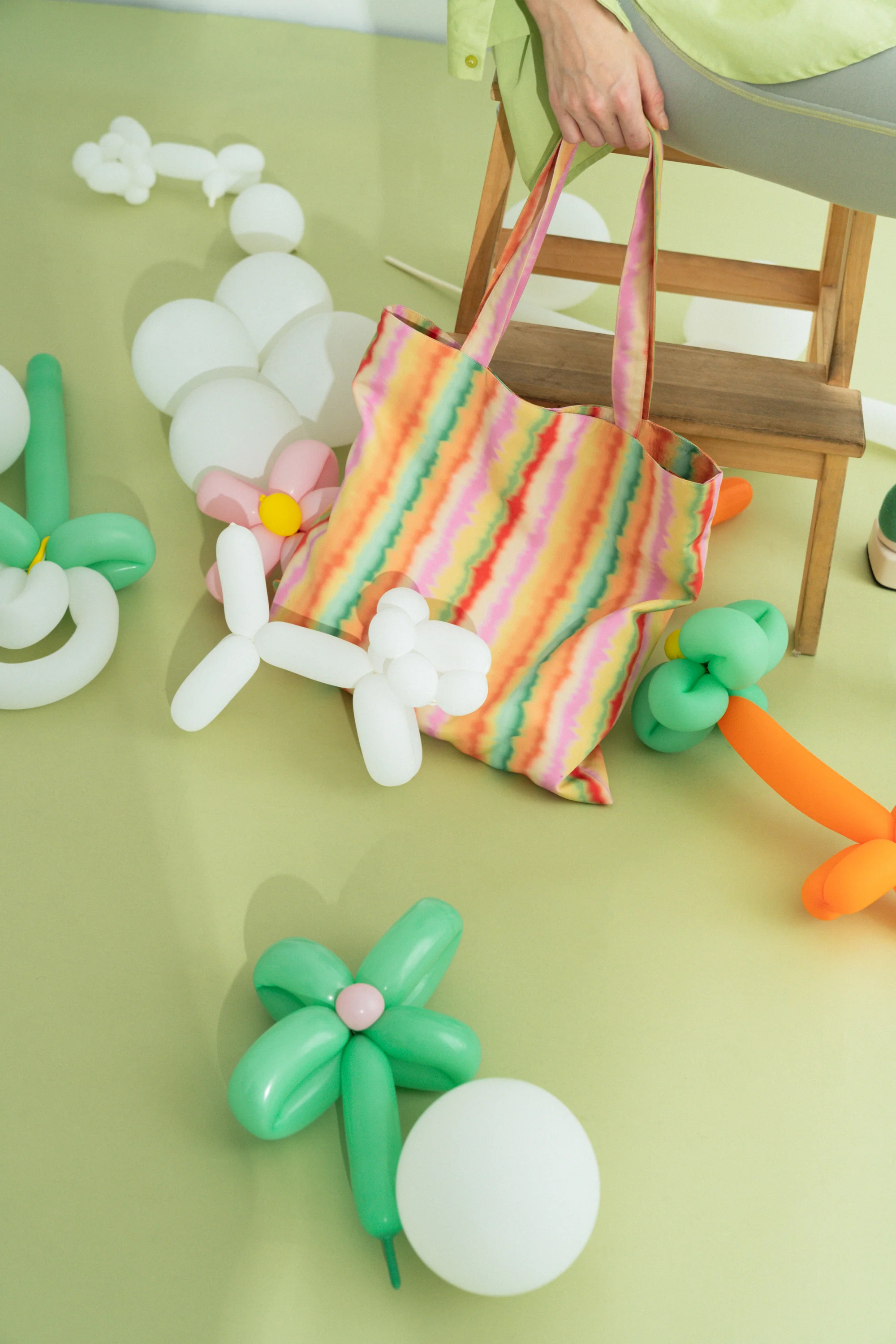 "Day Dream" Tote Bag - Rainbow - Image 7