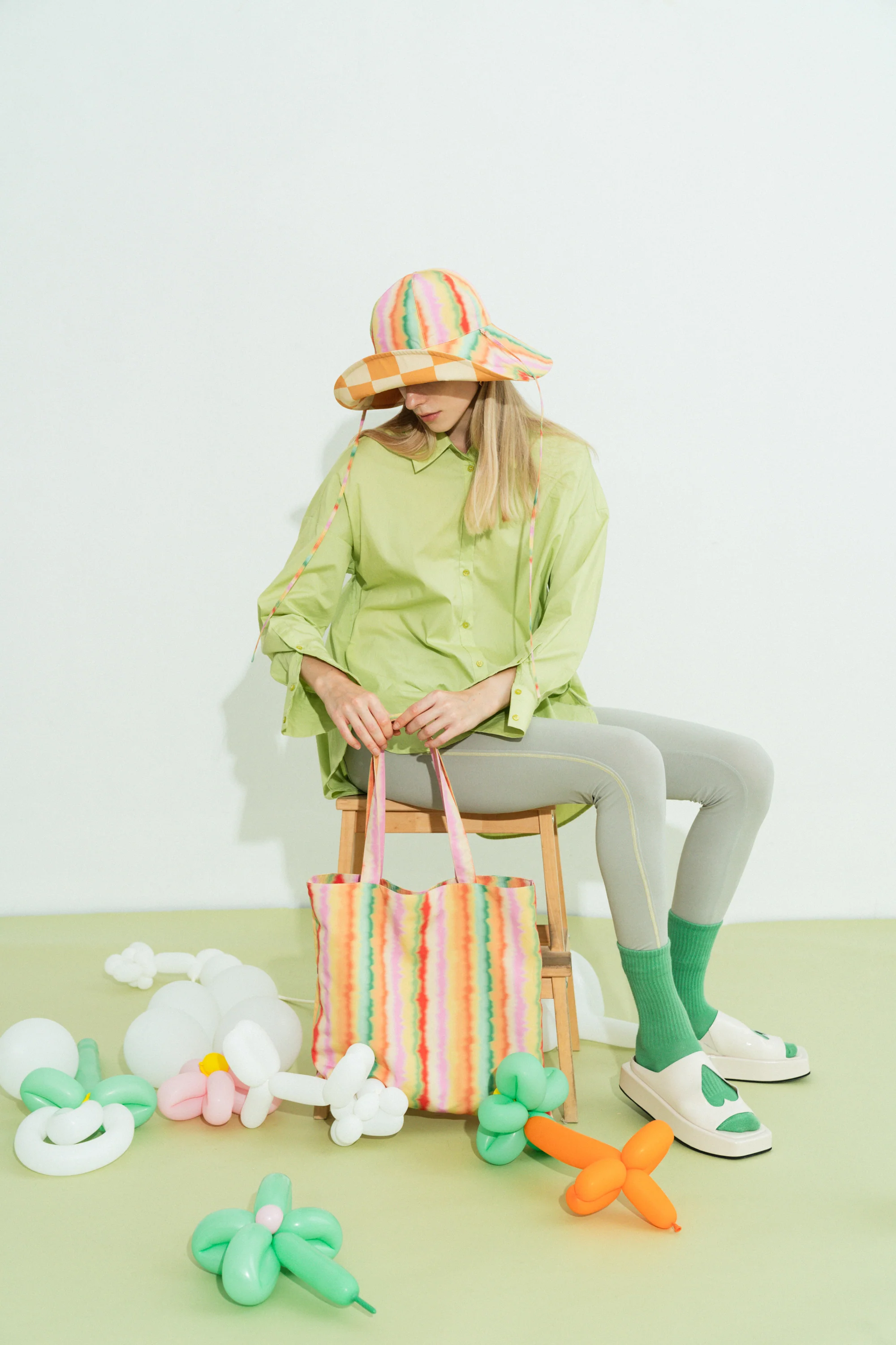 "Day Dream" Tote Bag - Rainbow - Image 8