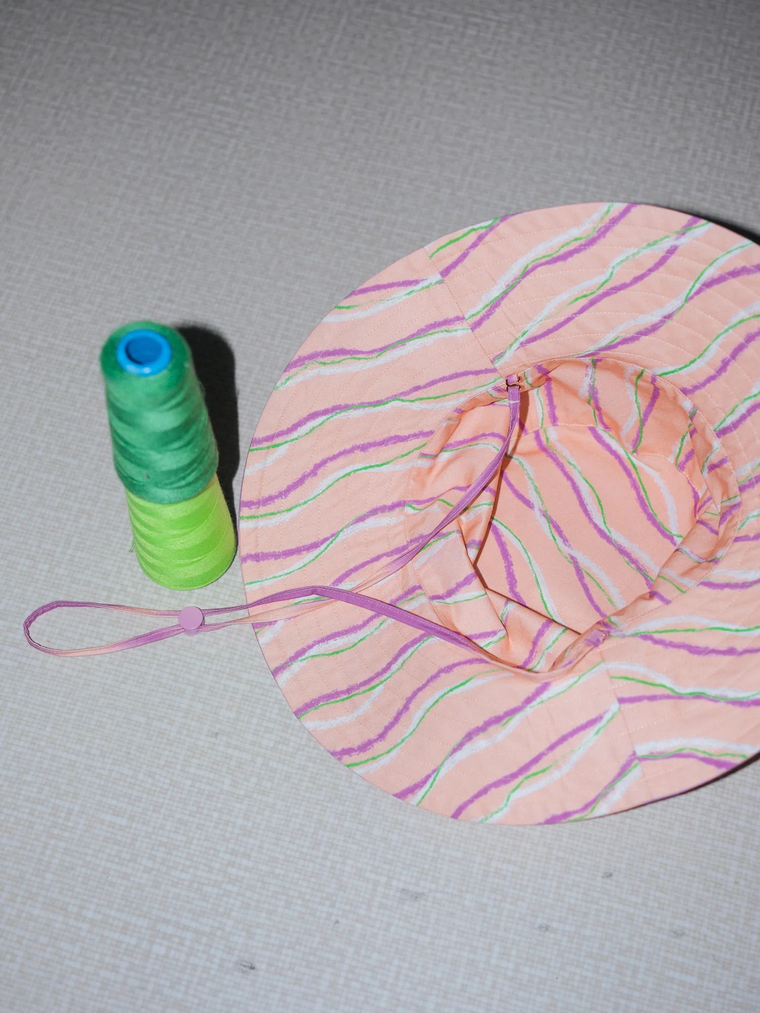 FRIDA x LOST PATTERN "Frida's Dream" Cotton Reversible Sun Hat - Pink - Image 4