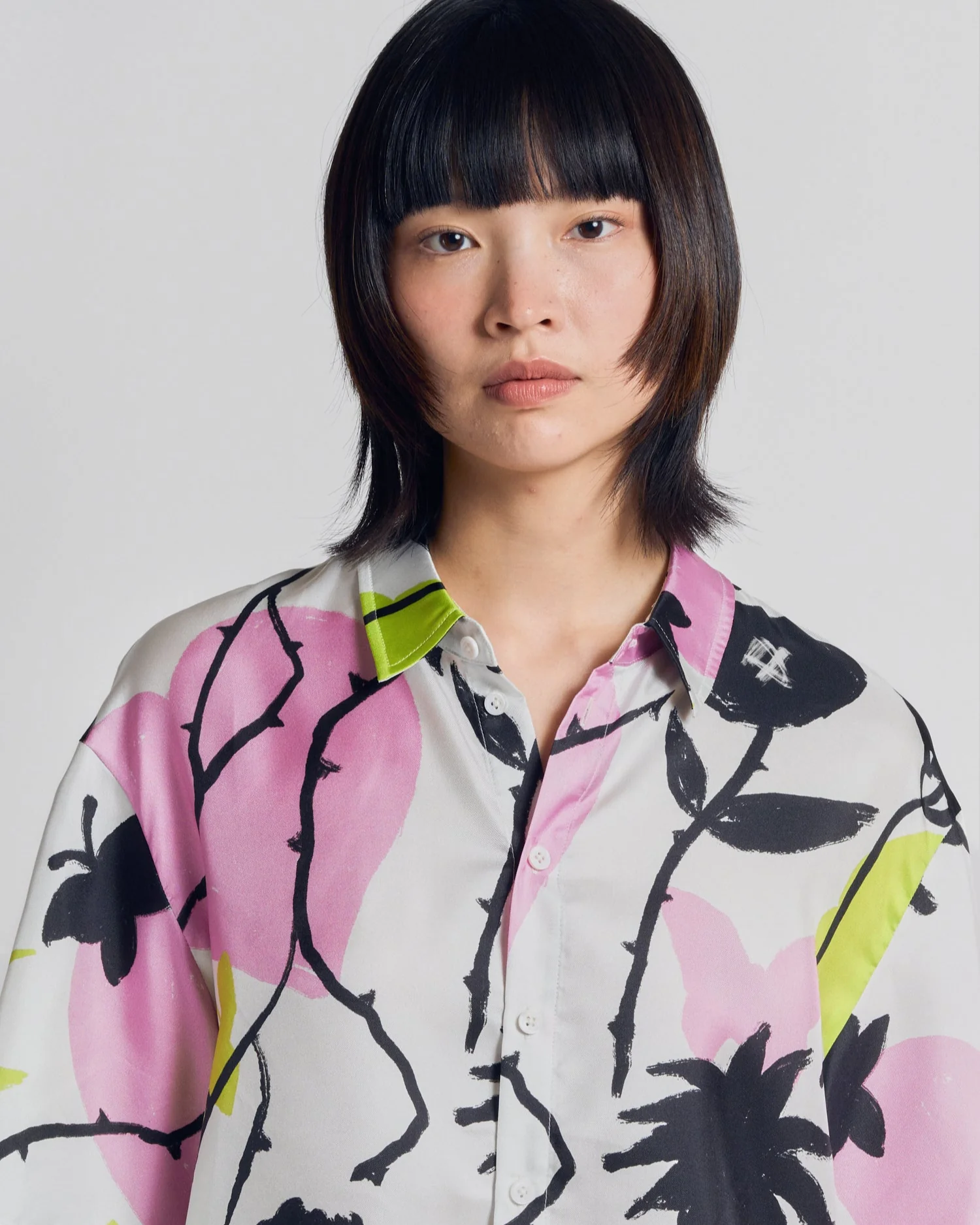 "Frida's Dream" Oversized Silk Hawaii Shirt - Pink & Black - Image 3