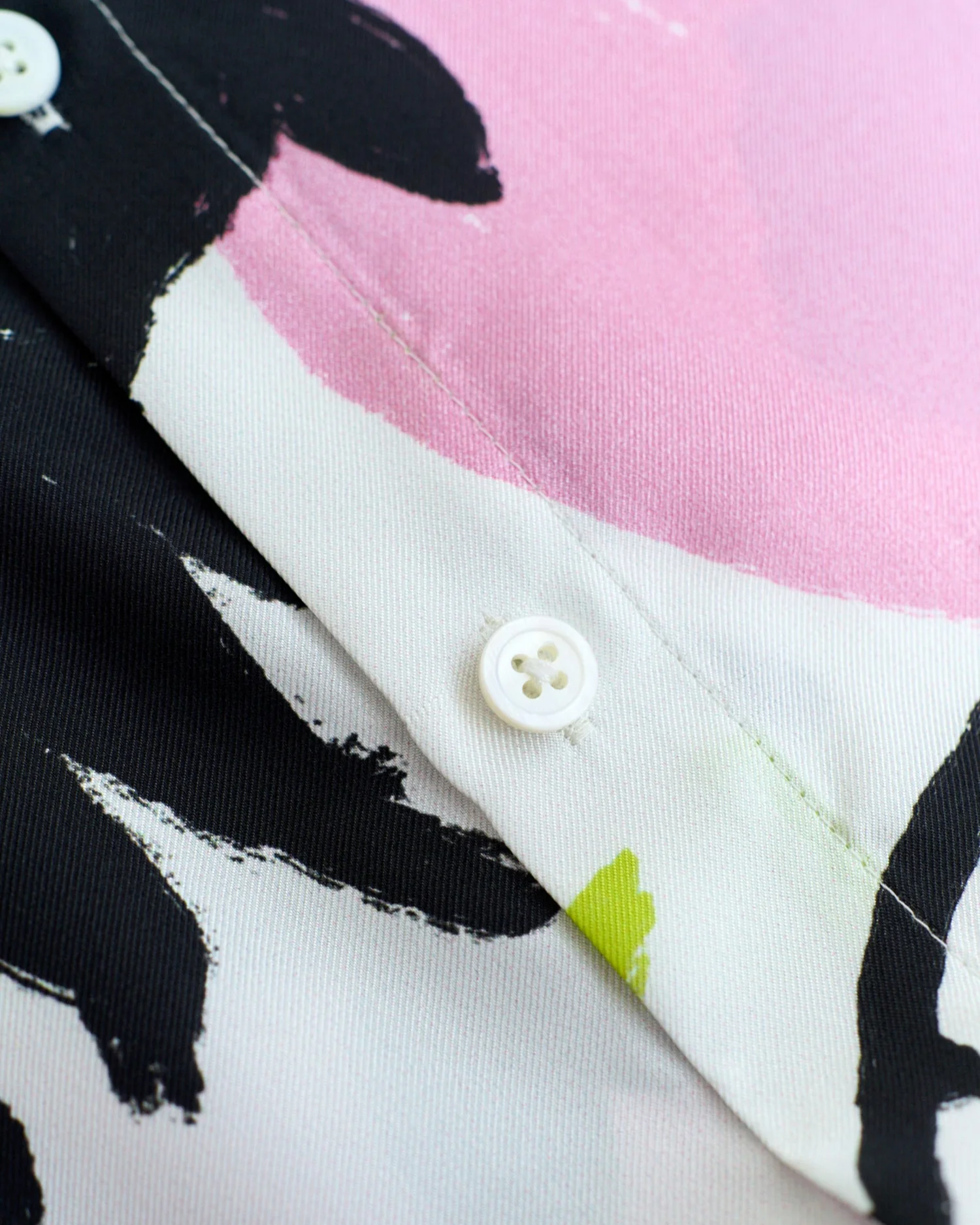 "Frida's Dream" Oversized Silk Hawaii Shirt - Pink & Black - Image 6