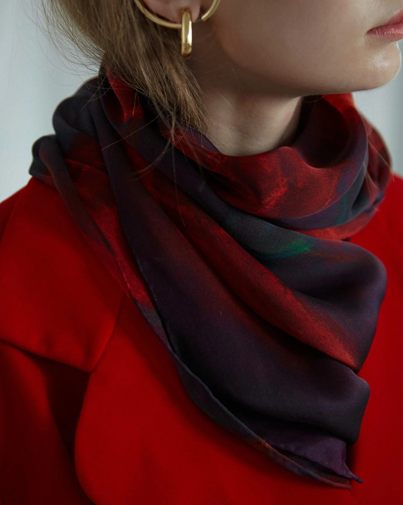 "La Rosa" Silk Shawl - Image 3