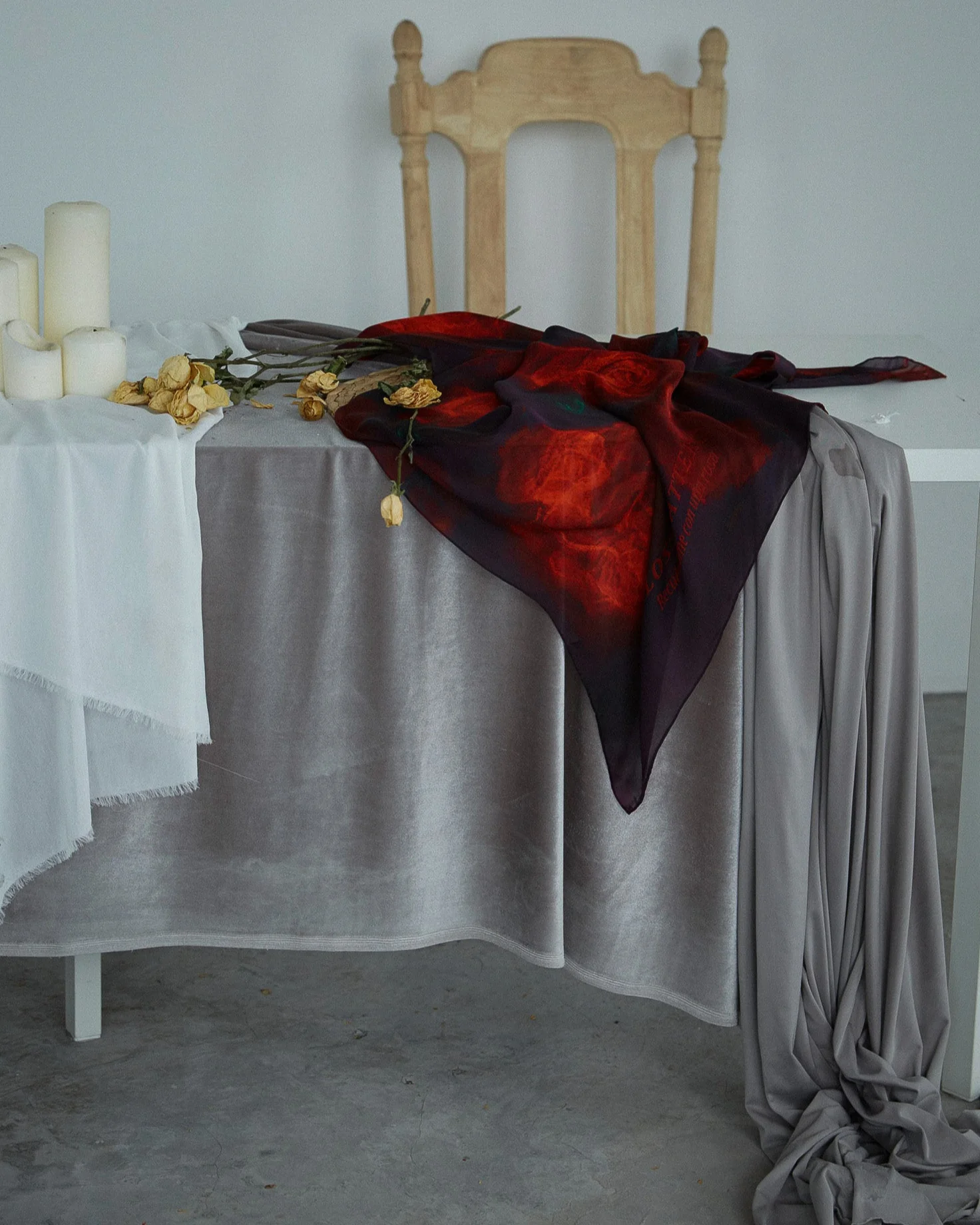 "La Rosa" Silk Shawl - Image 5