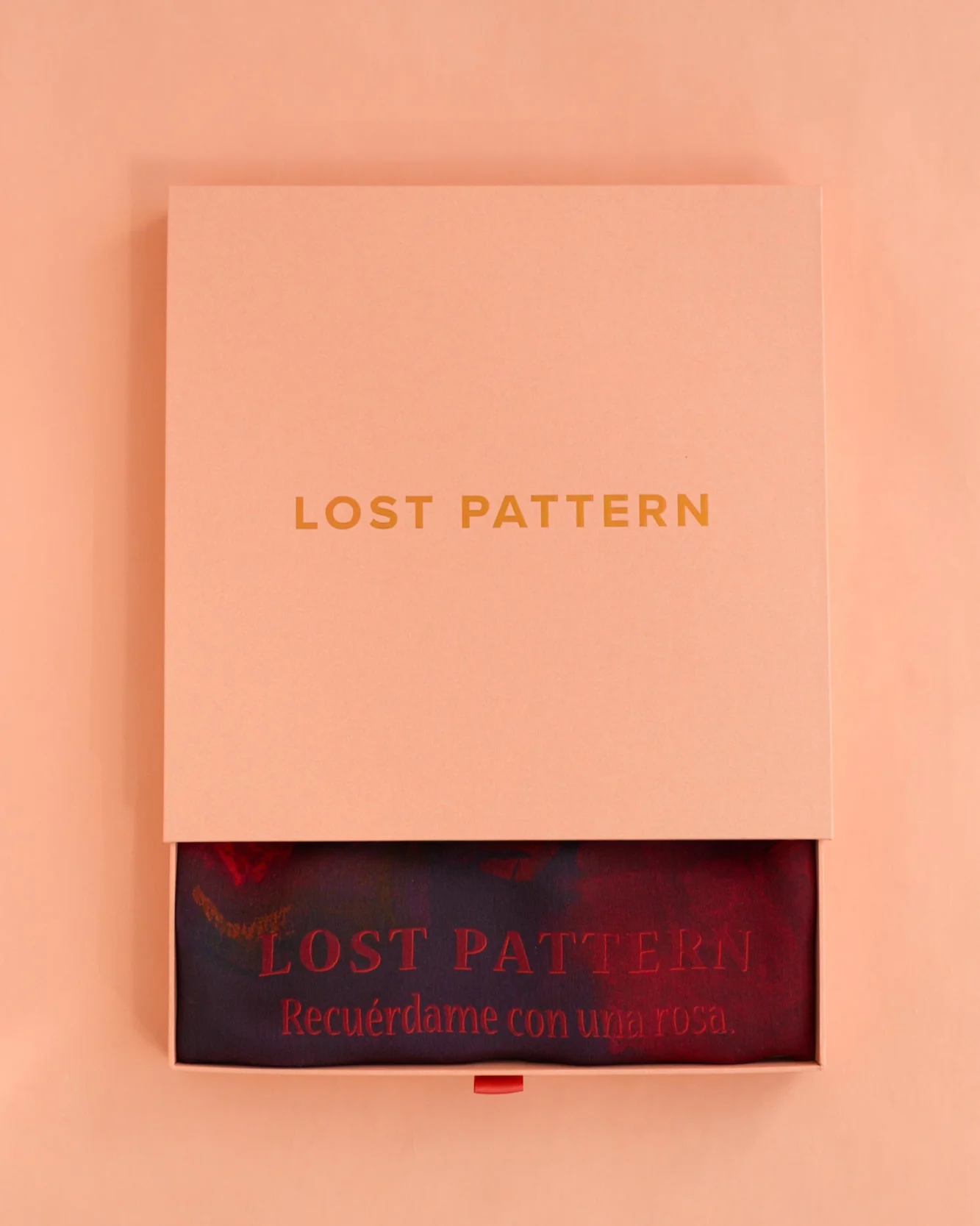 "La Rosa" Silk Shawl - Image 8