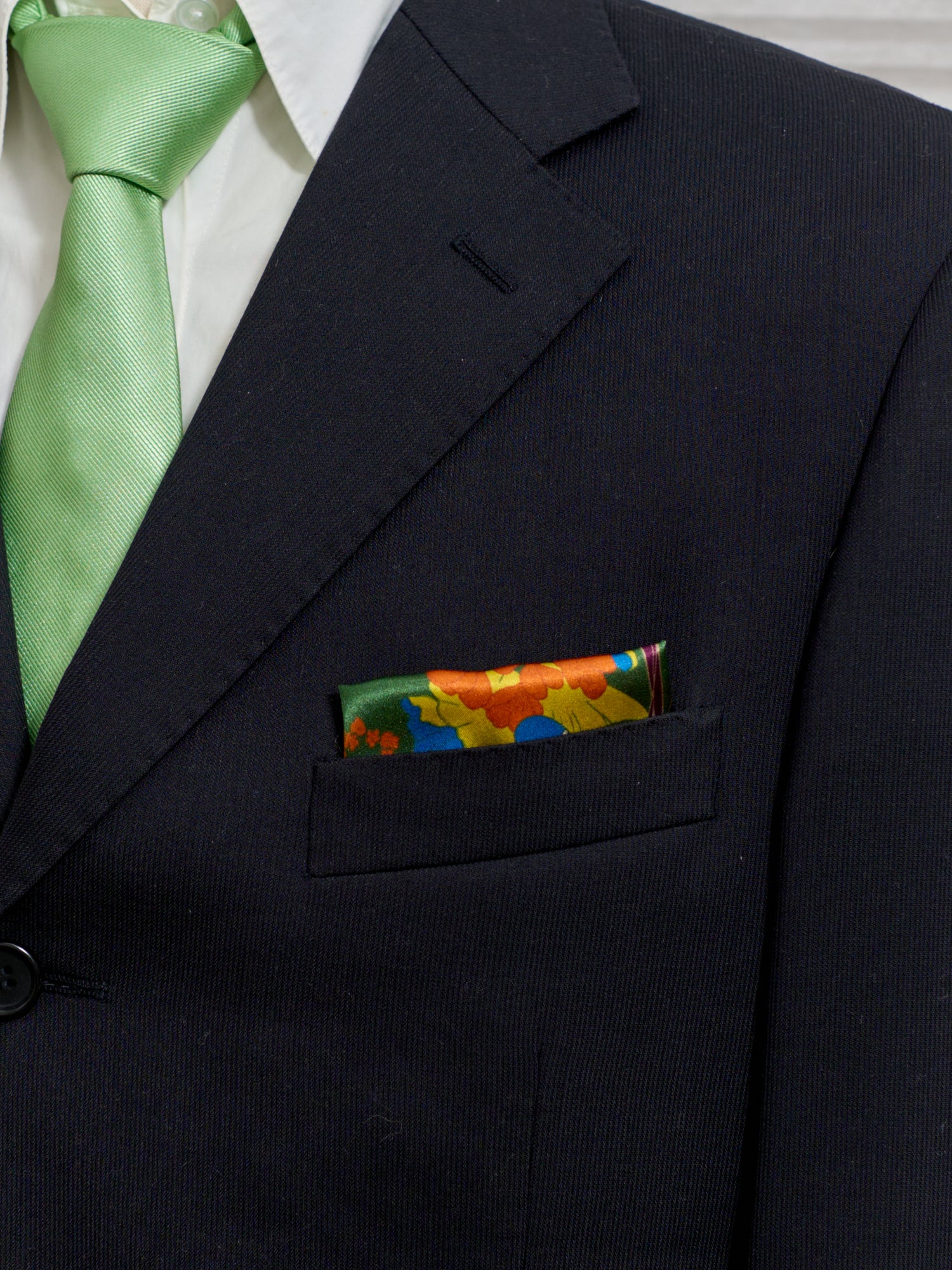 "Los Amores de Frida" Silk Pocket Square - Dark Green - Image 3