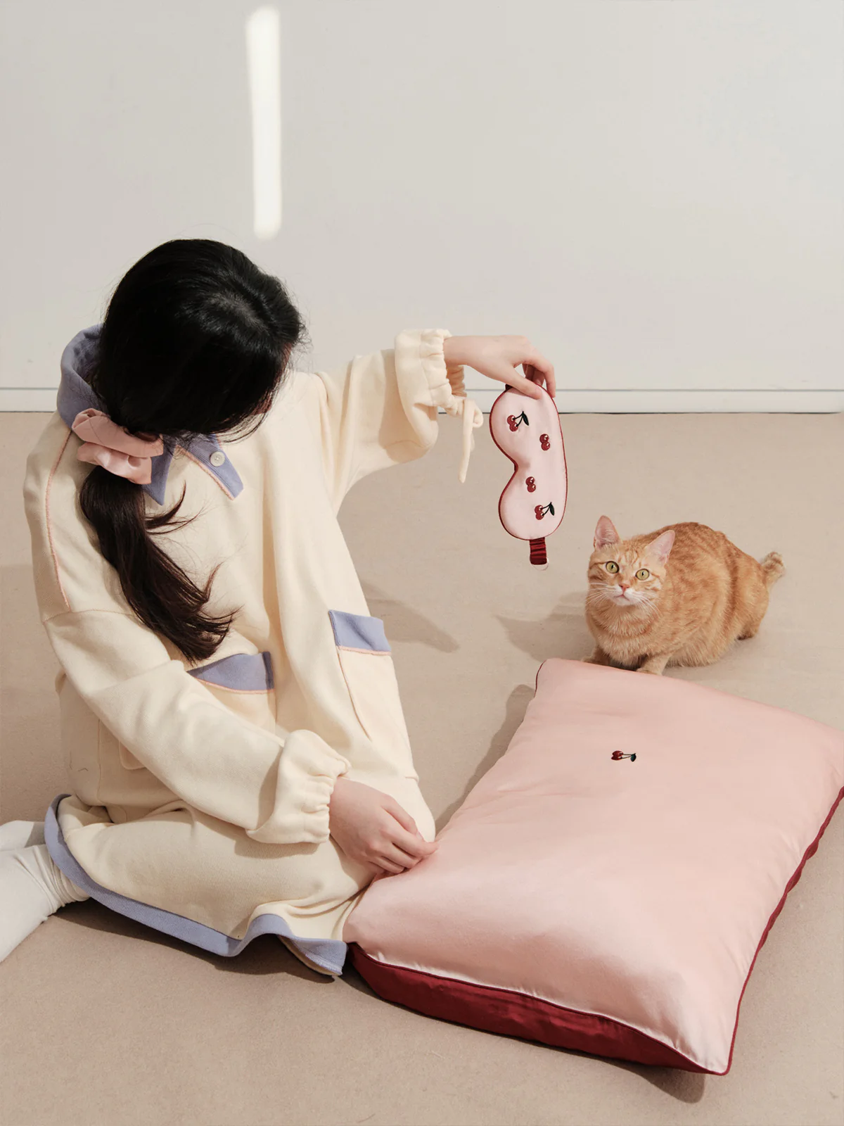 "Lost Cherries" 2 Piece Silk Gift Set - Silk Pillowcase & Silk Sleep Eye Mask - Image 3