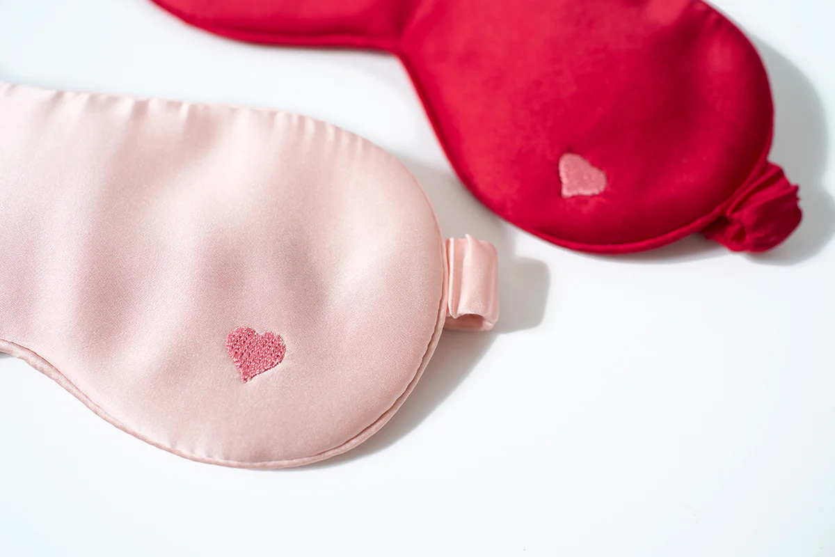 "Love Heart" Silk Sleep Eye Mask - Pink - Image 5