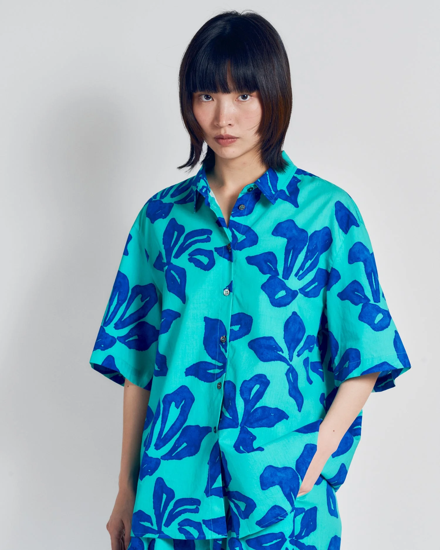 "Tropical Bliss" Oversized Hawaii Shirt - Ocean Blue - Image 3