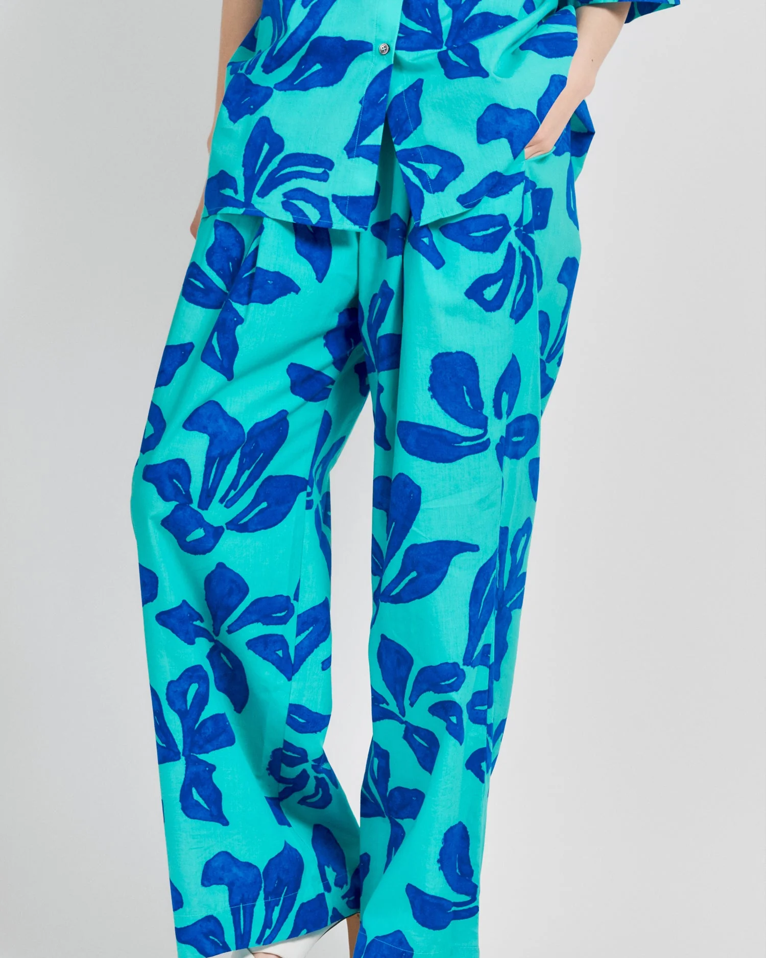 "Tropical Bliss" Wide-Leg Palazzo Pants - Ocean Blue - Image 3