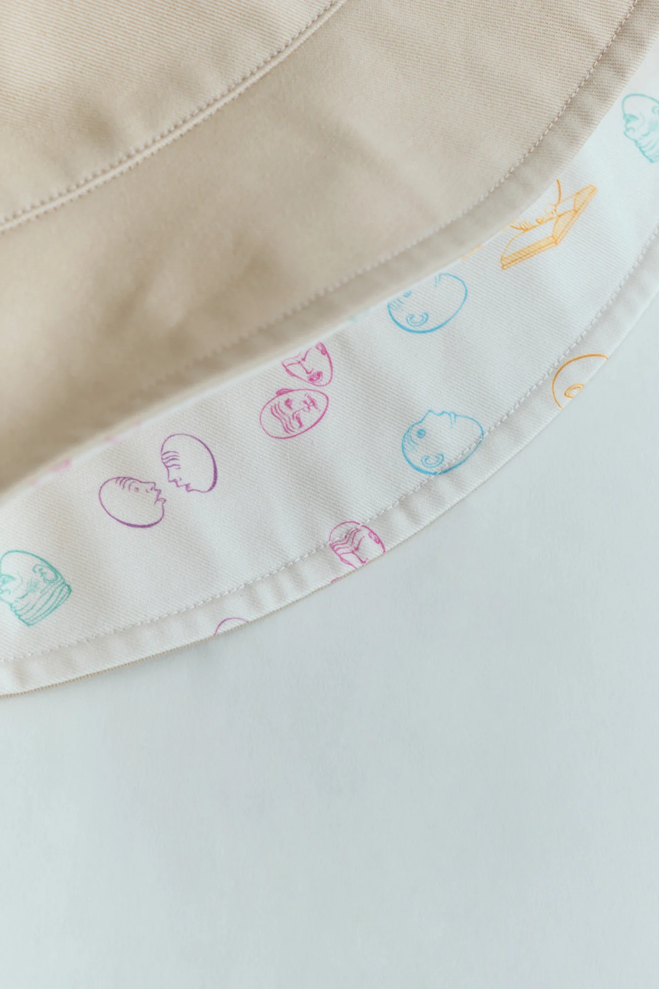 "Eggheads" Cotton Reversible Bucket Hat - White - Image 7